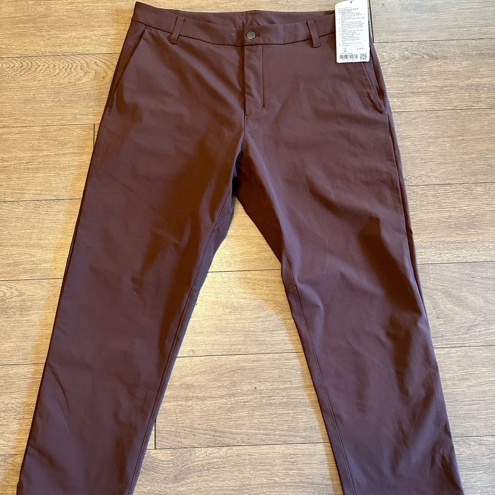 Men’s Lululemon Classic Commission Pant 36” x 30”